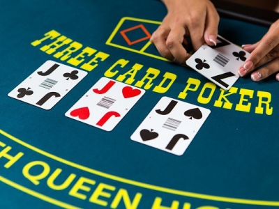 Live Three Card Poker